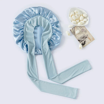 BONNET EN SATIN