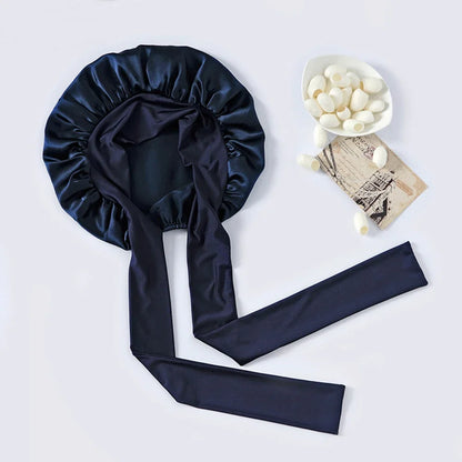BONNET EN SATIN